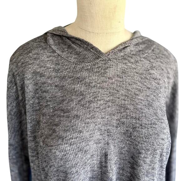 Womens Shirt Size XL Grey Hoodie Lightweight Layering Hiking Camping Traveling - Picture 2 of 7